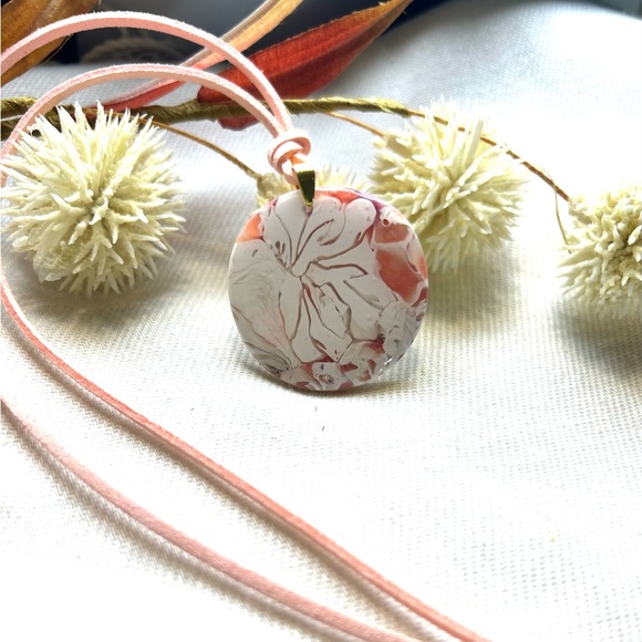 Pendant - Picture 3 of 3